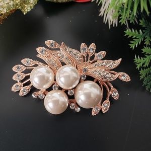 0108 Faux Pearls and stones Brooch